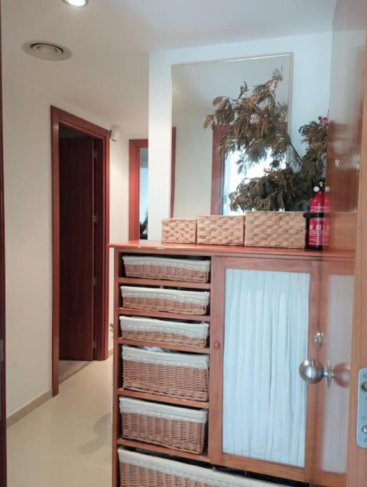 Apartamento En Primera Linea De Mar Roses Exterior foto