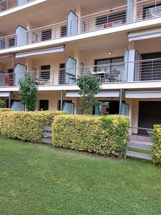 Apartamento En Primera Linea De Mar Roses Exterior foto