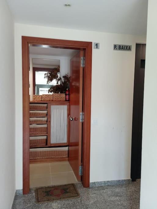 Apartamento En Primera Linea De Mar Roses Exterior foto
